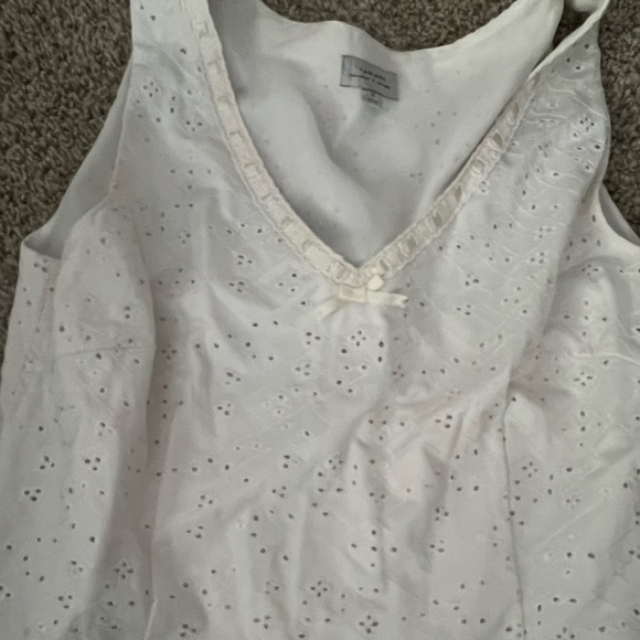 🎉Host Pick 🎉 TAHARI Ladies Linen Top - Picture 1 of 3